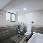 Reve De 3* Tirana