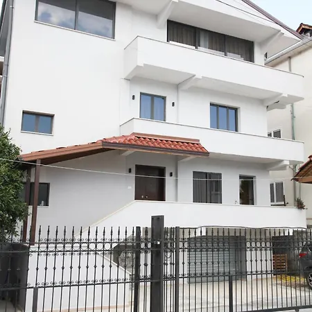 Hotel Reve De Tirana