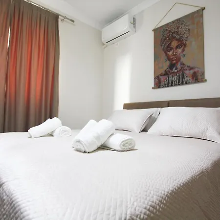 Reve De טיראנה