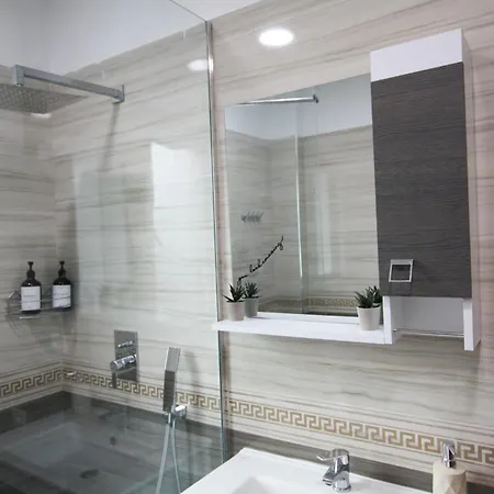 Hotel Reve De Tirana