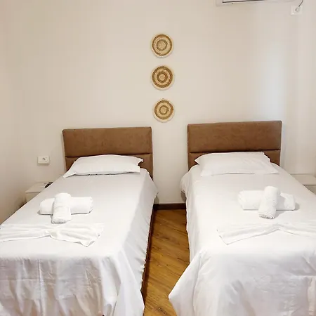 Hotel Reve De 3*