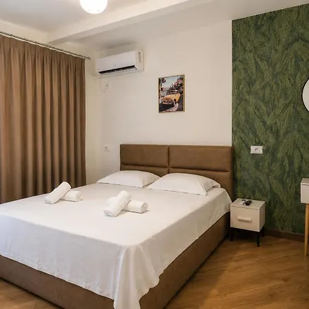 Reve De Hotel Tirana